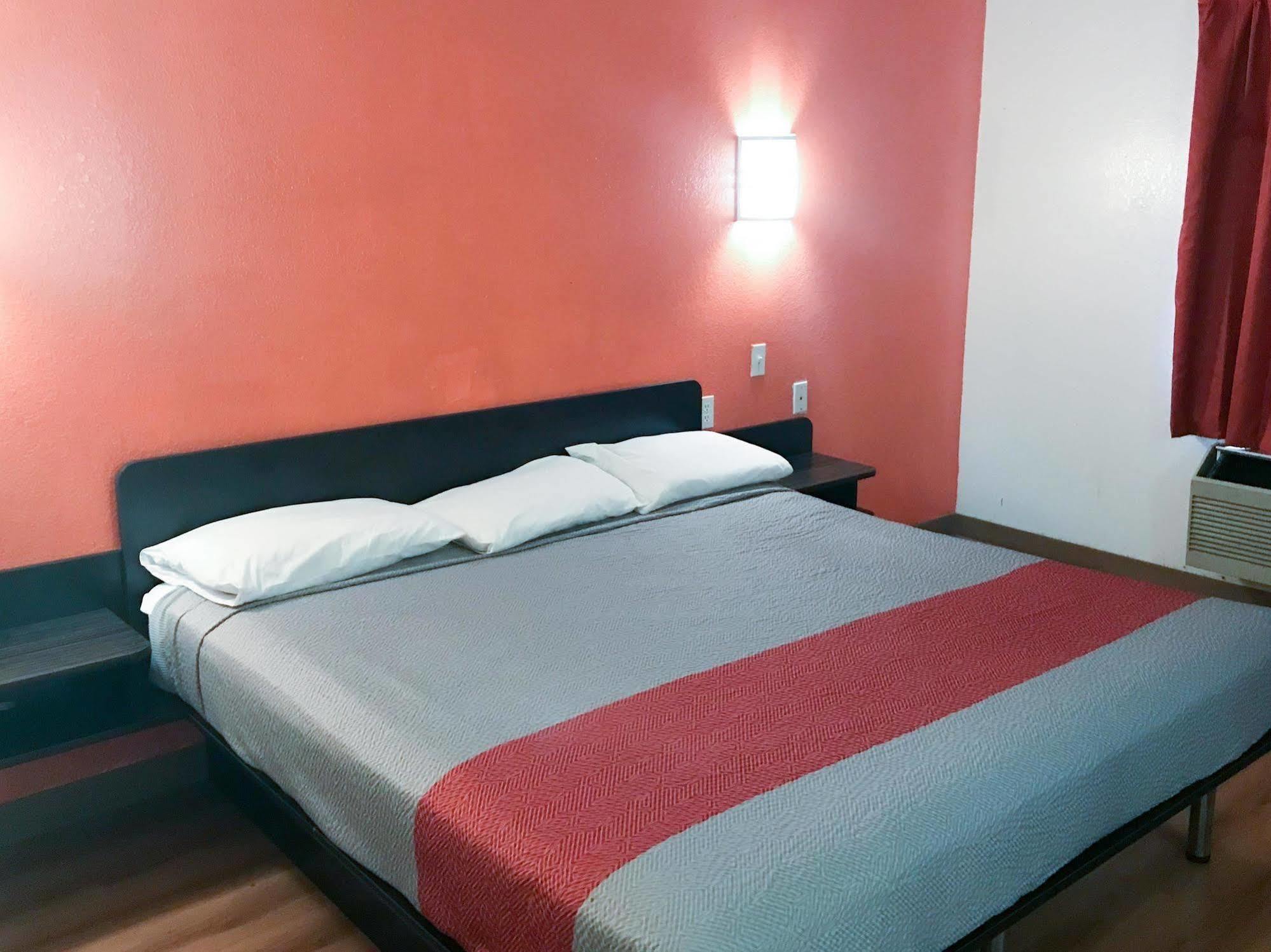 Motel 6 Little Rock South Esterno foto
