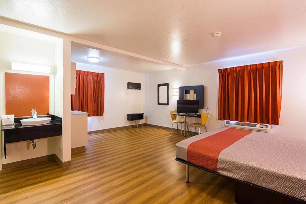 Motel 6 Little Rock South Esterno foto
